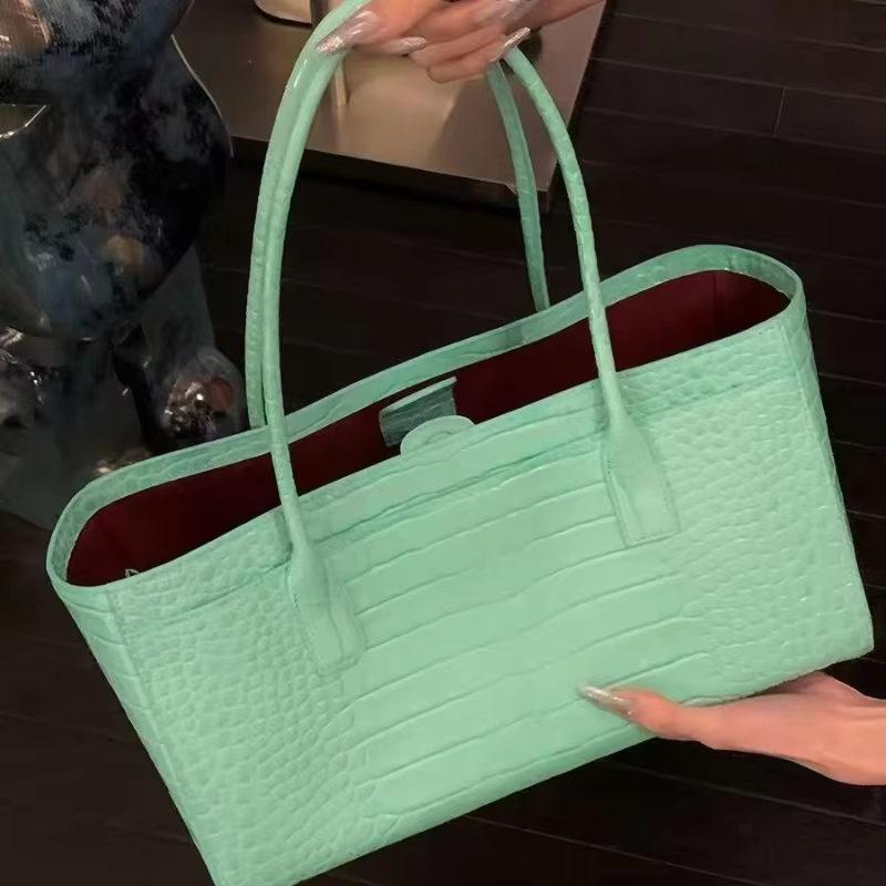 Luxury Bags Green - Free Shipping Crocodile-embossed Tote Bag Large