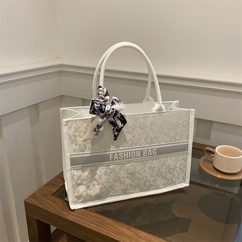 Luxury Elegant Women Tote Bag  - Luxury Bags Vendor review and price